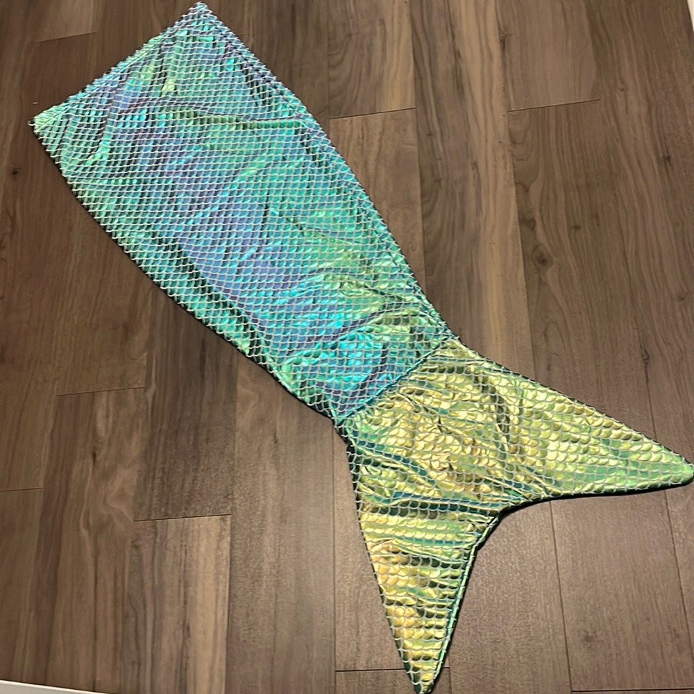 Iridescent mermaid tail blanket Snuggie sleeping bag